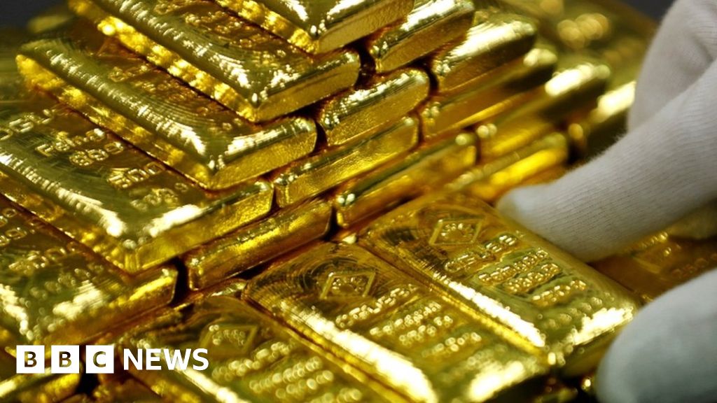 Mystery of Germany's festive gold bar donations