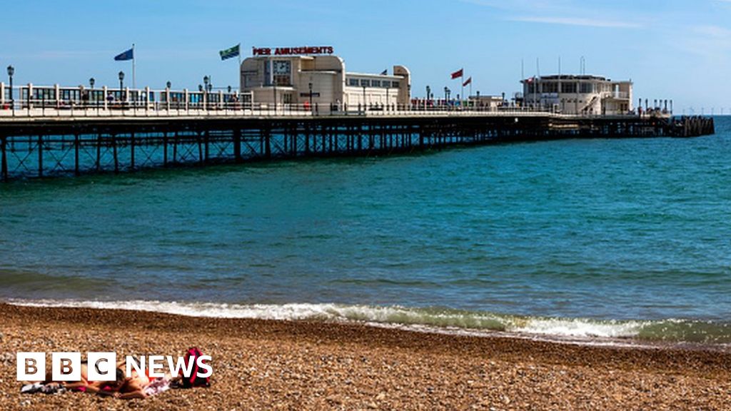 How seaside town newcomers sapped Tory strength - BBC News