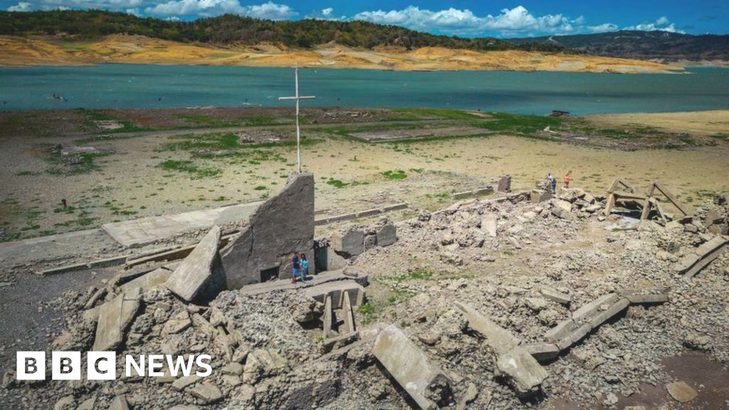 Centuries-old sunken town re-emerges during drought