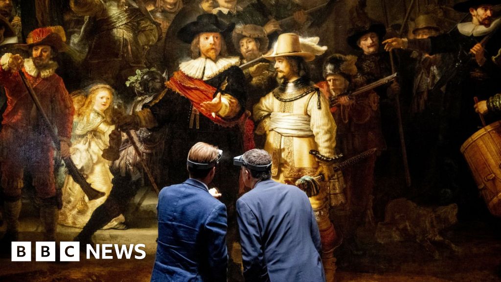 Rembrandt Rijksmuseum begins live Night Watch restoration BBC News