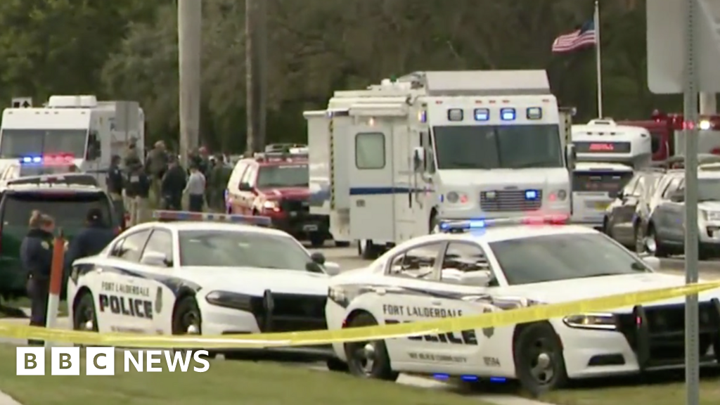 Two Fbi Agents Shot Dead And Three Hurt During Florida Raid Bbc News
