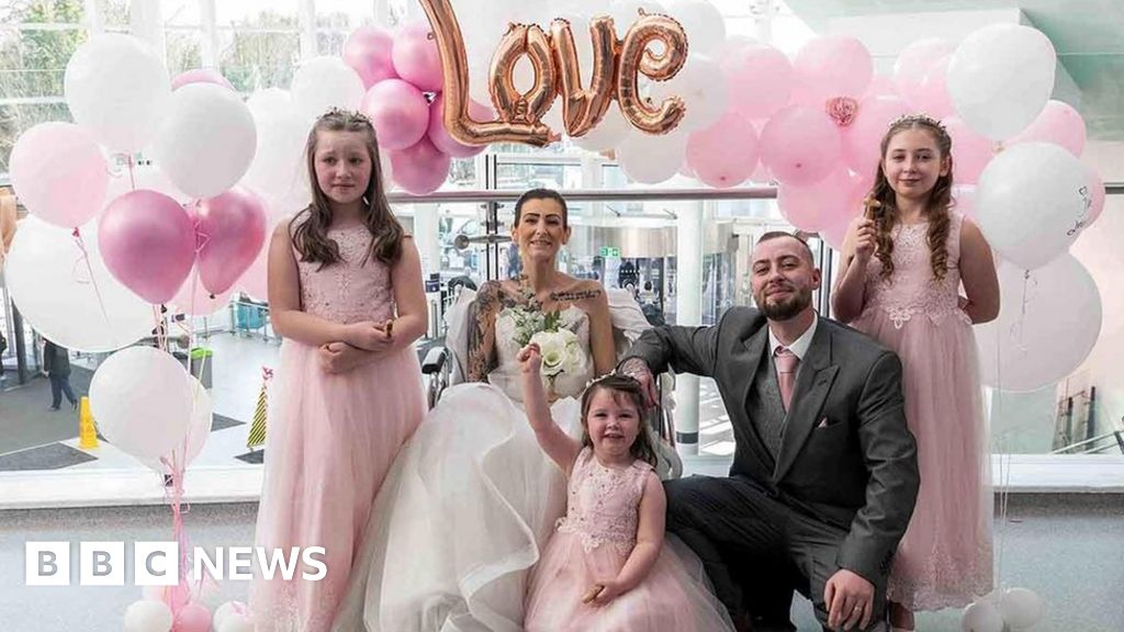 Terminally-ill mum has wedding in Queen Elizabeth Hospital – NewsEverything England