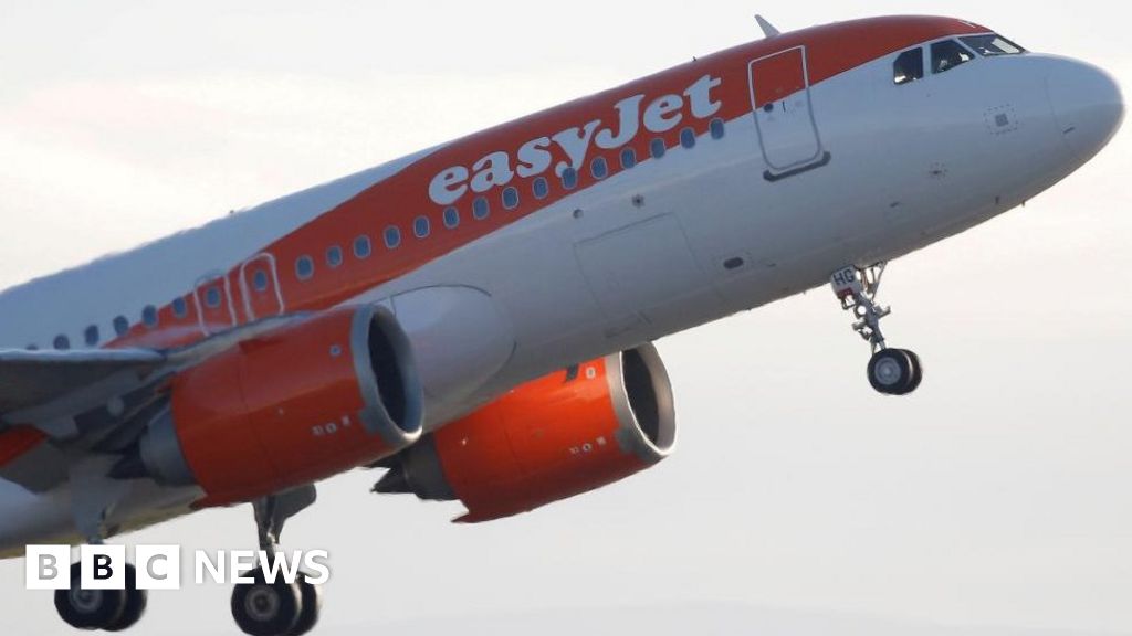 EasyJet flight safely diverts to Prague after bomb threat