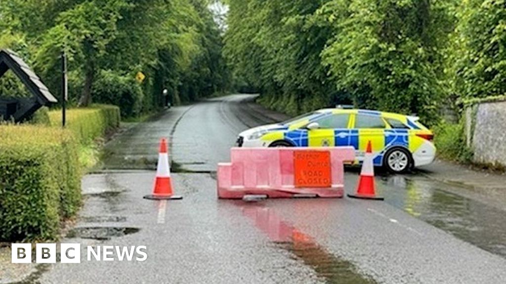 killarney teenager killed second injured in kerry crash bbc news