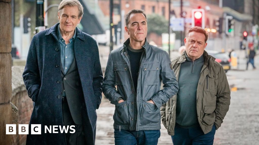 Cold Feet: Learning from 'mistakes' of last series - BBC News