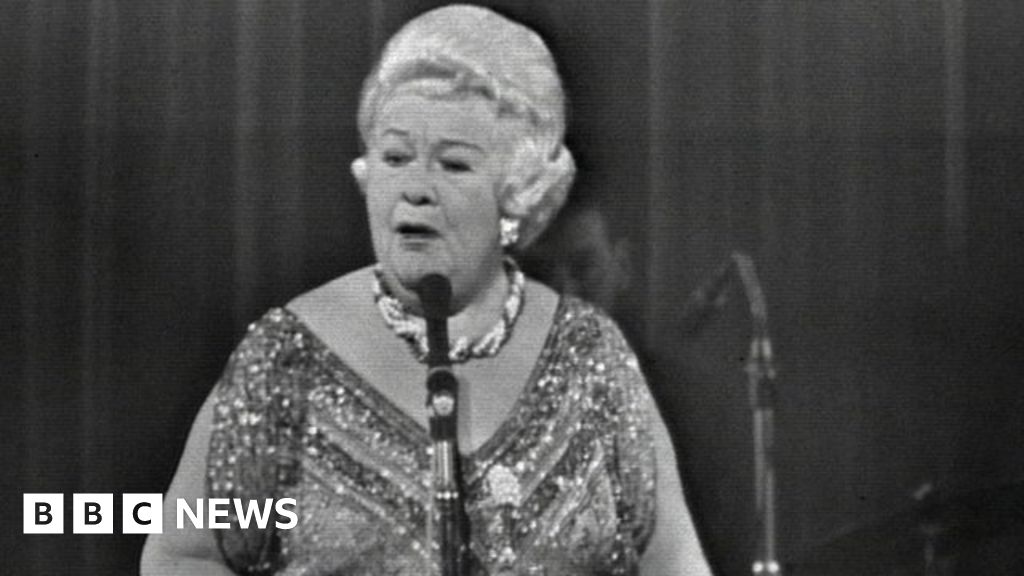Sophie Tucker The Last Of The Red Hot Mamas Bbc News 