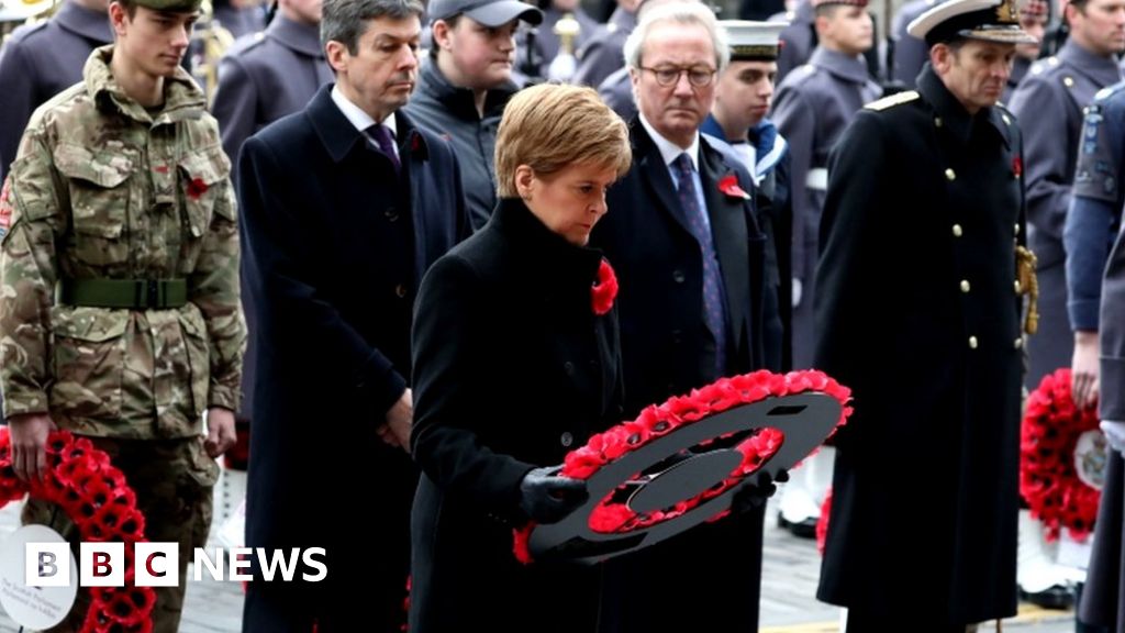 First minister leads Remembrance events in Scotland