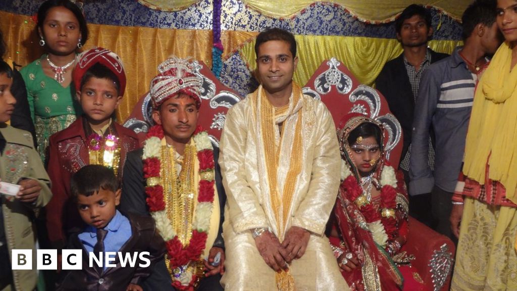 How a Muslim and a Hindu became 'blood brothers' BBC News