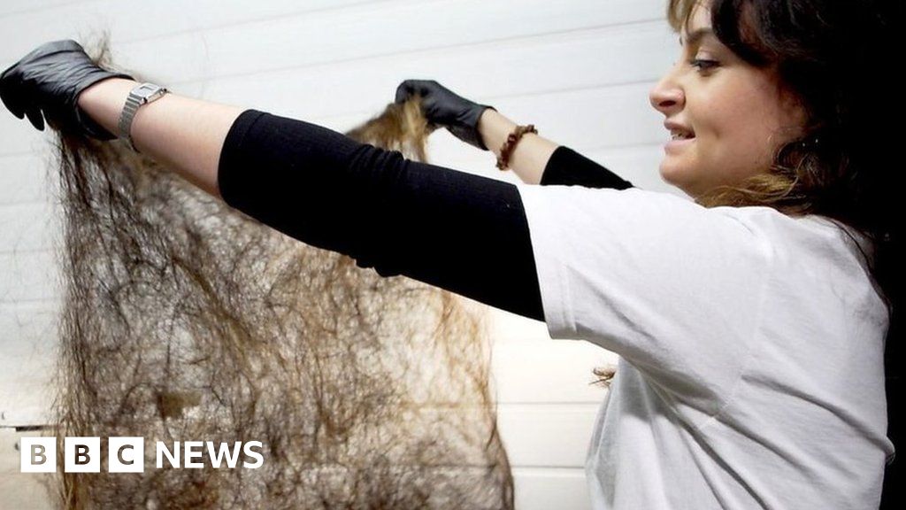 Using human hair to fight oil spills