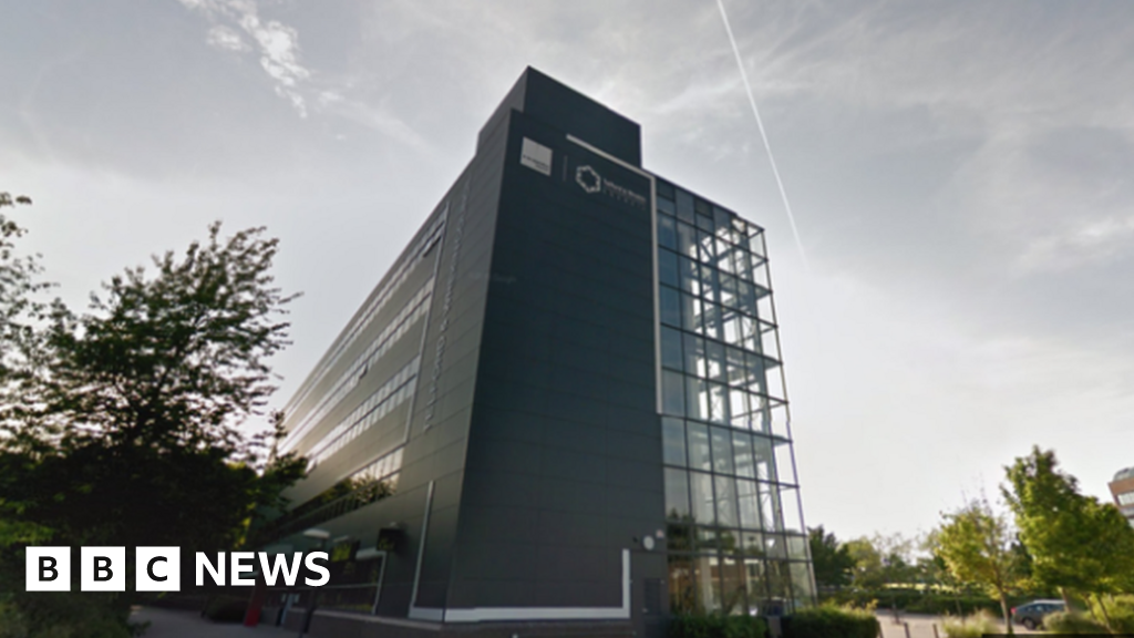 Telford and Wrekin Council agrees 1 council tax rise BBC News