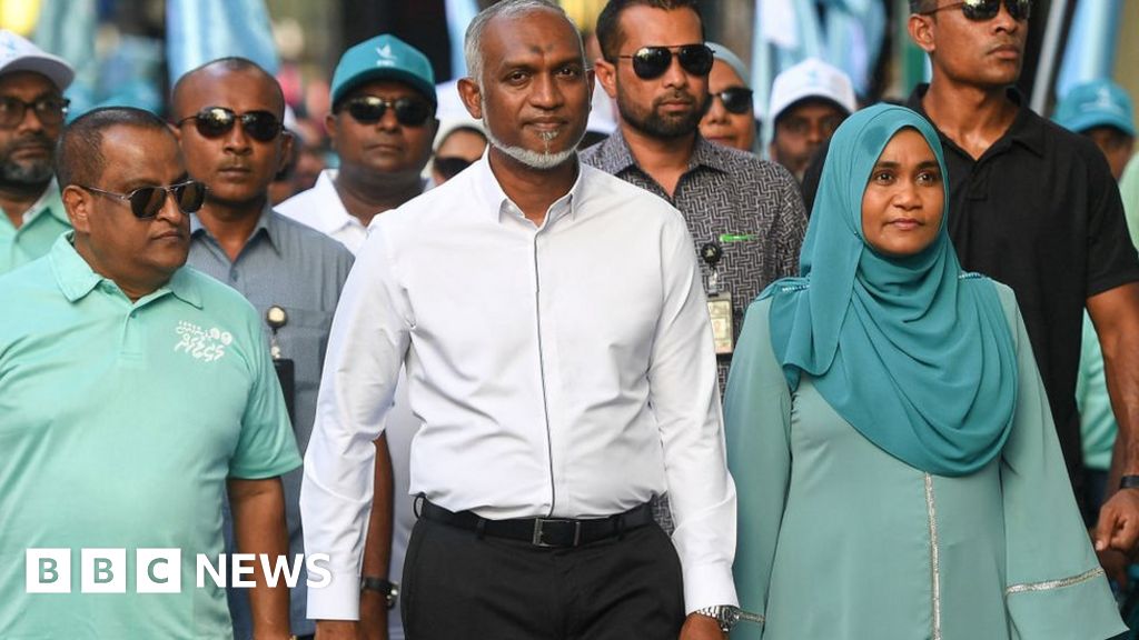 Малдиви: Прокитайската партия, водена от Muizzu, печели със съкрушителна победа