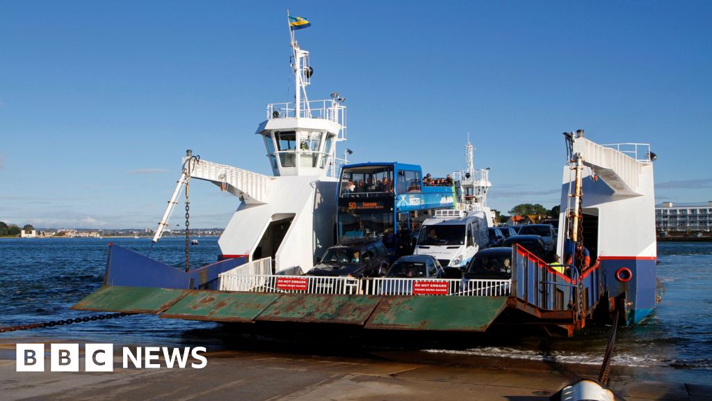 bbc.co.uk - Charlotte Coles - Sandbanks Ferry automated toll plan puts jobs at risk