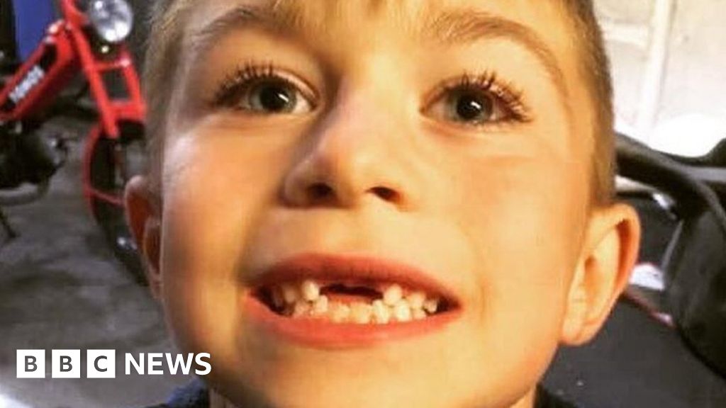 Lucas Dobson Funeral Of Boy Who Fell Into River Stour Bbc News