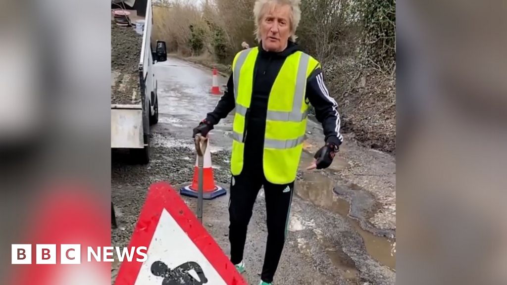 Rod Stewart fixes potholes near his Harlow home