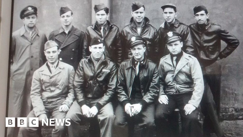 American B-17 Flying Fortress Bomber Pilots Honoured