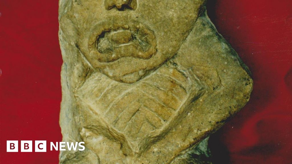 Sheela-na-Gigs: Ireland's mysterious genital sculptures - BBC News