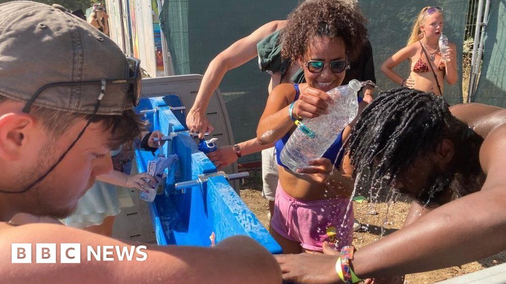 UK heatwave: Boomtown festival-goers warned not to 'get beat up in the heat'
