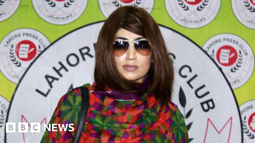 Qandeel Baloch: Parents fail to free brothers accused of killing sister