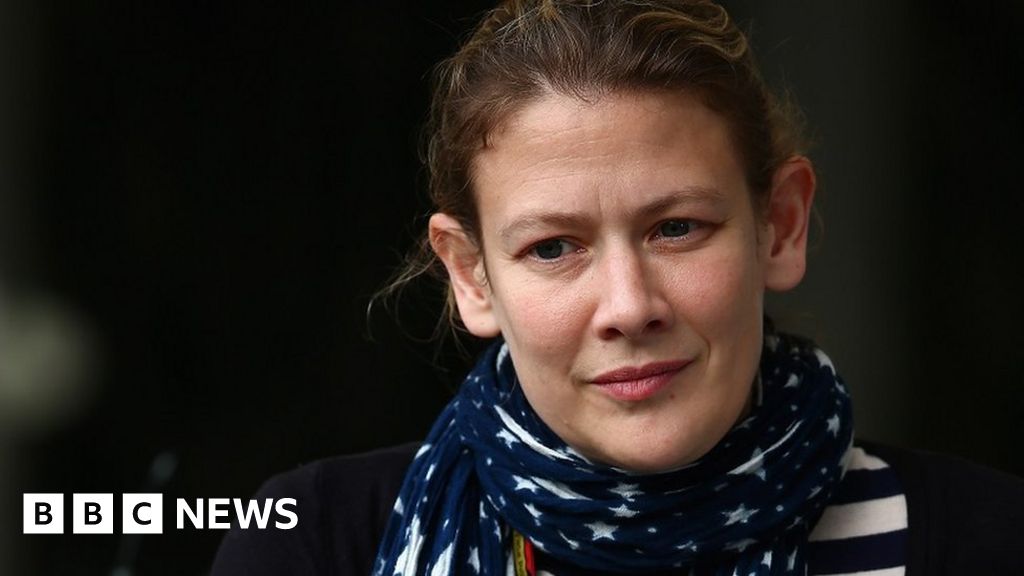 Jennie Gow: Vysielateľ BBC F1 poskytuje aktualizáciu obnovy mŕtvice