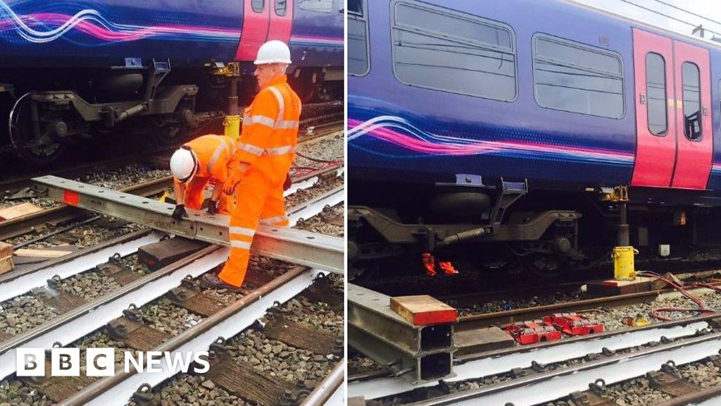 Derailed London Paddington Train Lifted Back On Tracks Bbc News 