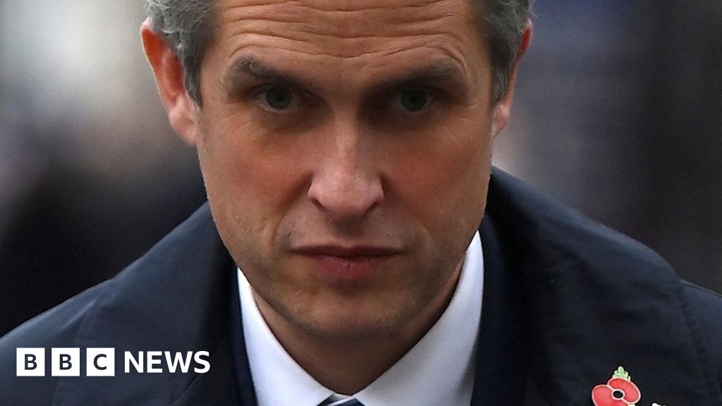 Labour attacks Sir Gavin Williamson over teachers ‘insult’ in leaked texts