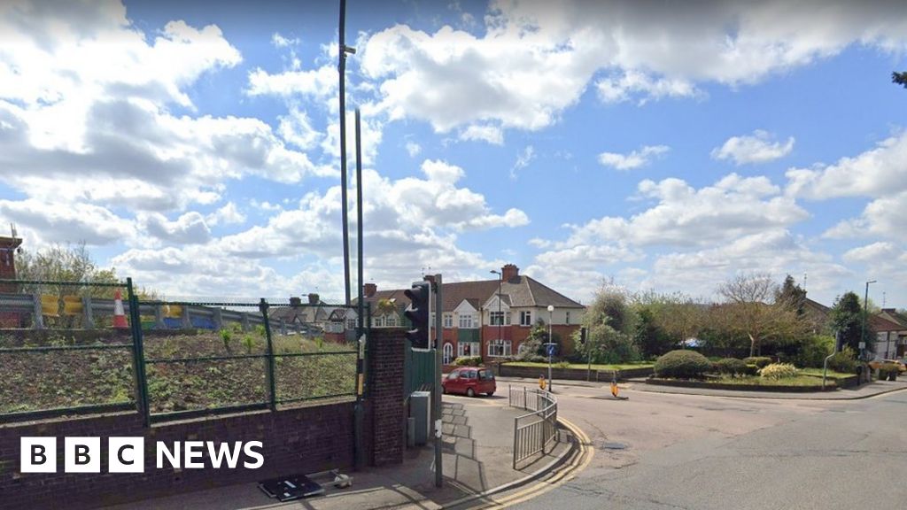 Strood lorry crash One dead and 40 year old man arrested