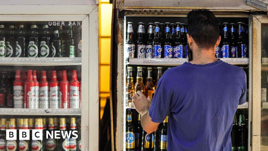 Iraq alcohol ban: Christian political party appeals, saying it is undemocra