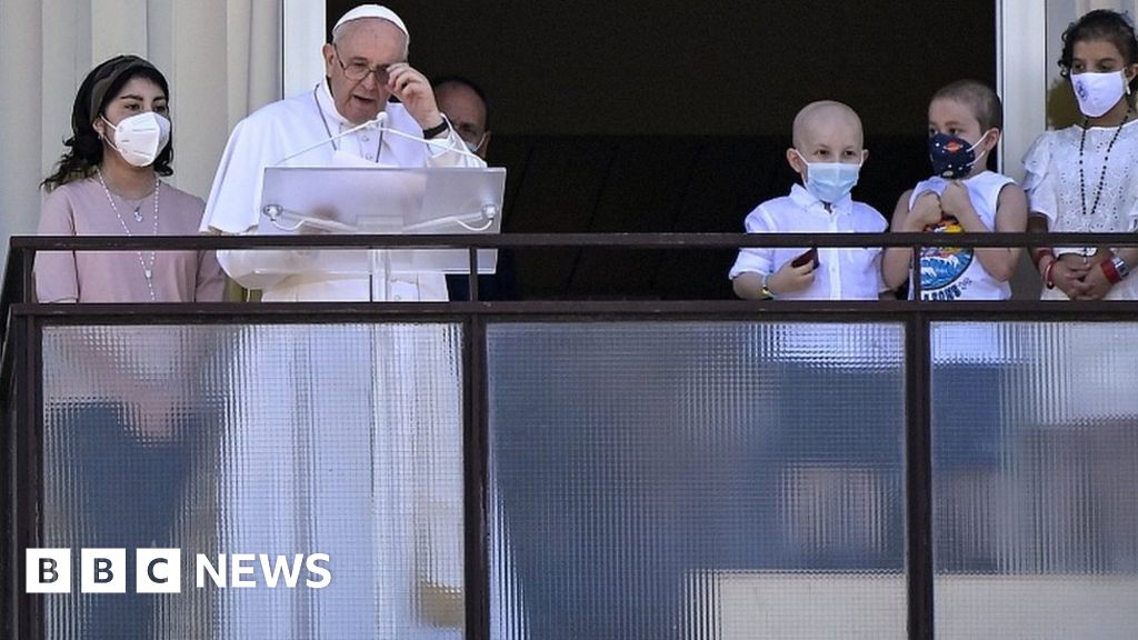 Pope Francis leads prayers from hospital balcony after colon surgery