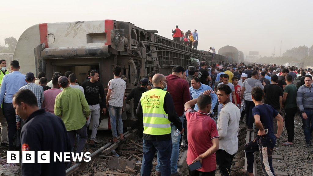 Egypt’s second train crash in the month has killed 11 people