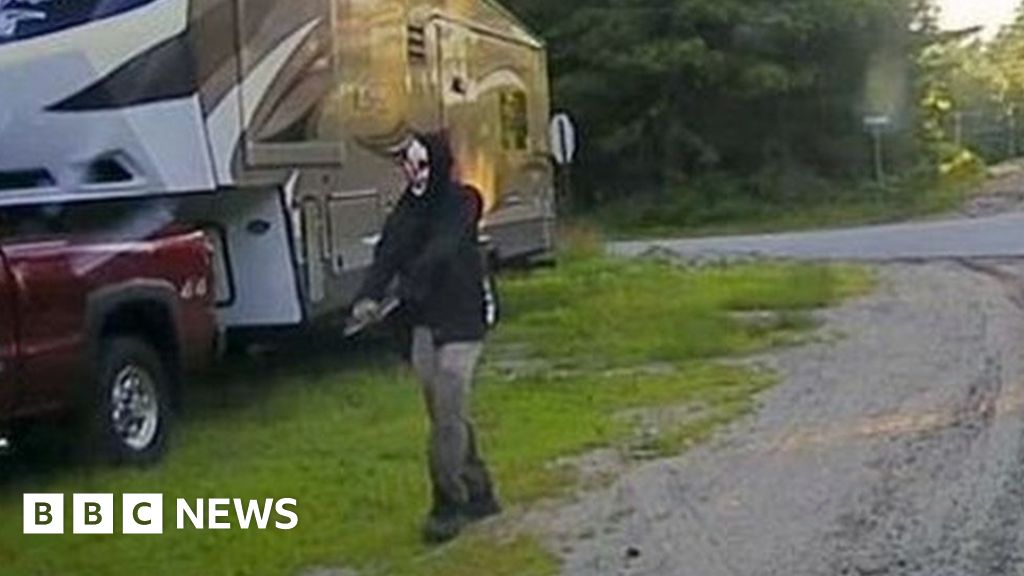One-armed 'clown' brandishing a machete arrested in Maine