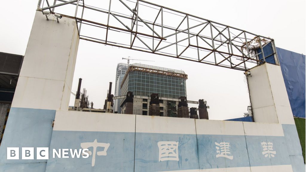 Китайски дълг язденият имотен гигант Evergrande беше наредено да бъде