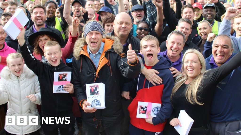 BBC DIY SOS Corby family abused over delayed episode BBC News