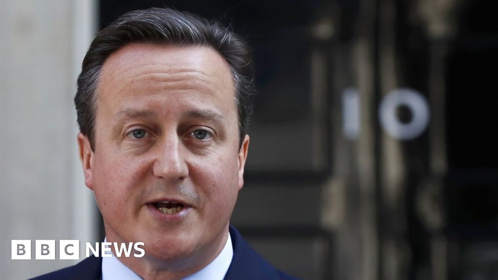 Ex-PM David Cameron driving to Poland with refugee donations