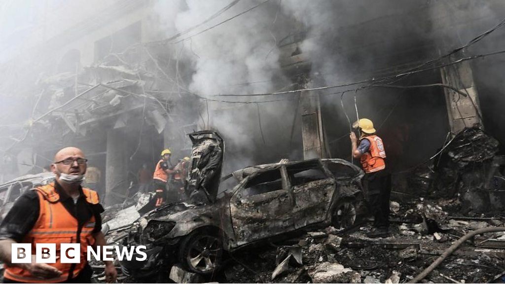 Gaza Aftermath Of Airstrike On Jabalia Refugee Camp Gaza Aftermath Of Airstrike On Jabalia Refugee Camp