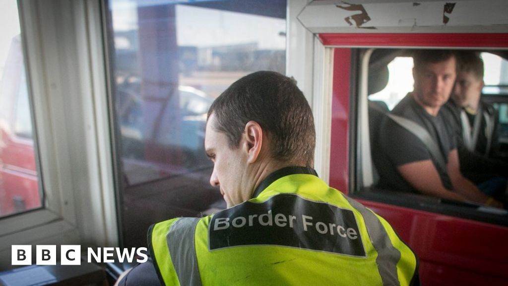 Brexit backstop: What are the 'alternative arrangements'?