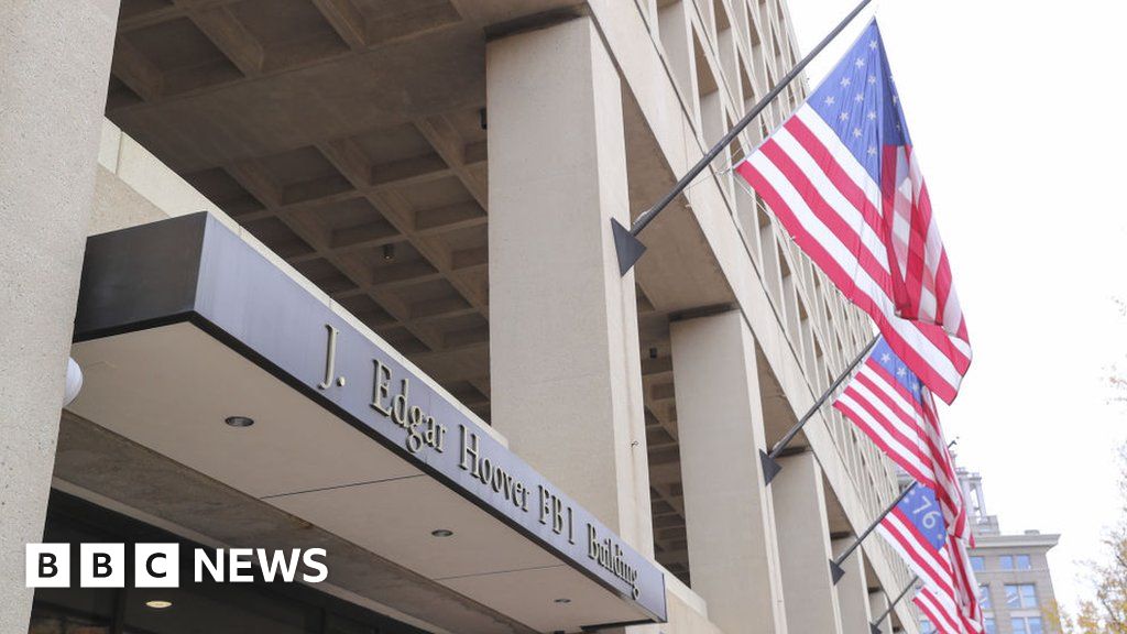 US charges ex-FBI agent with violating Russia sanctions
