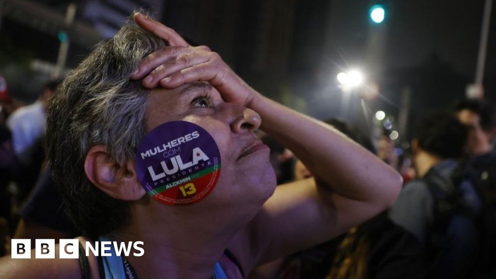 Brazil election: Lula and Bolsonaro to face run-off - BBC