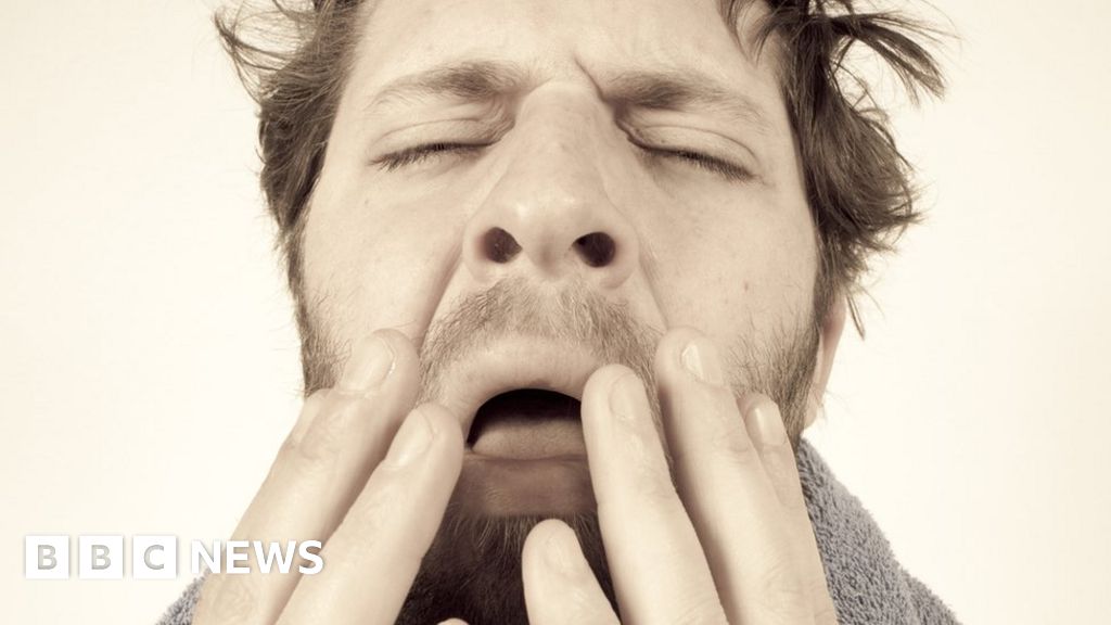 Catch whooping cough and get £3,500 - BBC News