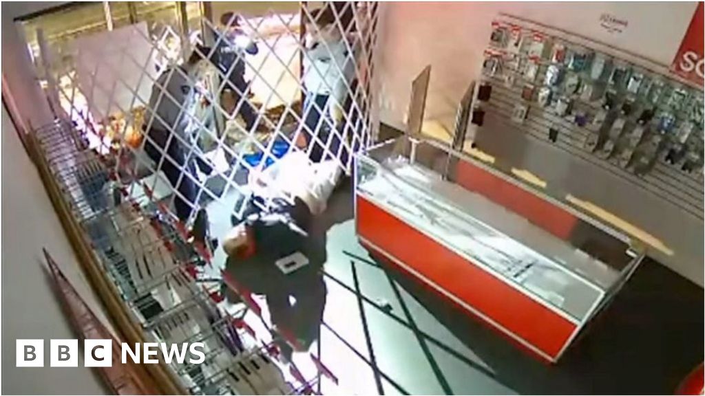 Burglar Traps Himself In Vancouver Store