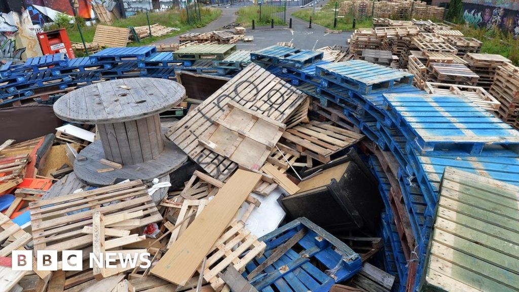 Storage of Belfast bonfire pallets to be probed by council BBC News