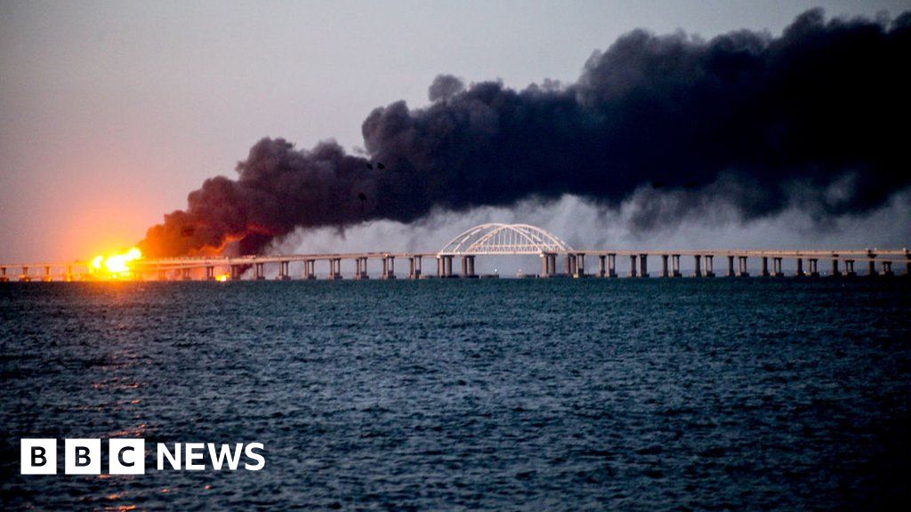 Crimea bridge: Putin accuses Ukraine of 'terrorism'