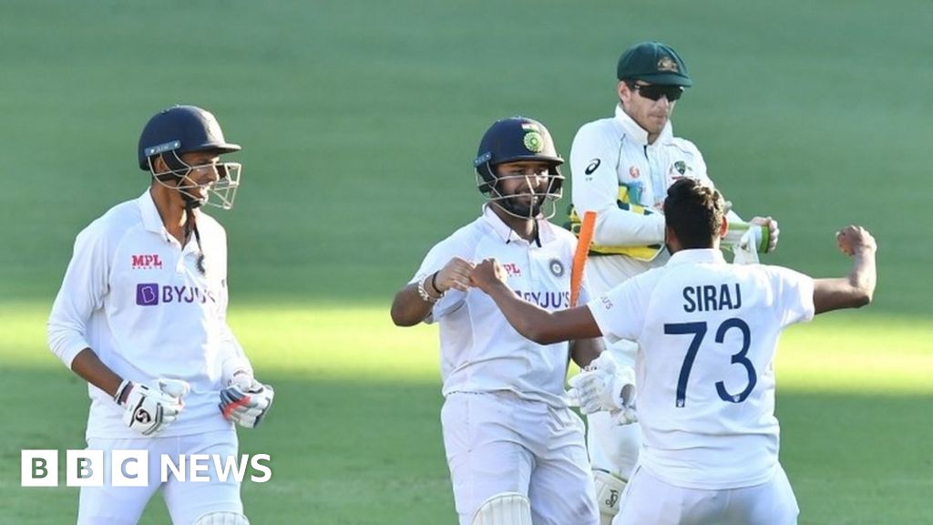 Pakistani Fans Celebrate Indias Historic Cricket Win Over Australia