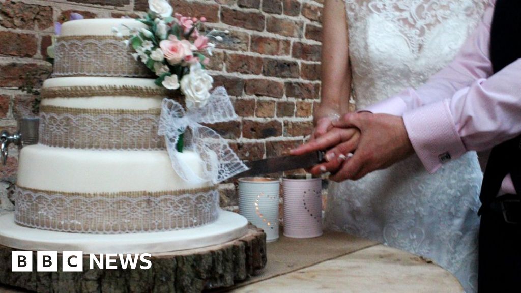 Russia Chechnya Mayor Bans Cake Cutting At Weddings Bbc News
