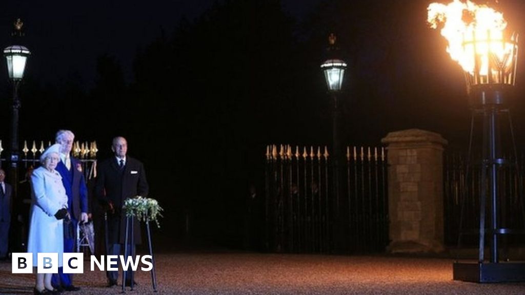 Queen to light beacon in 90th birthday celebration BBC News
