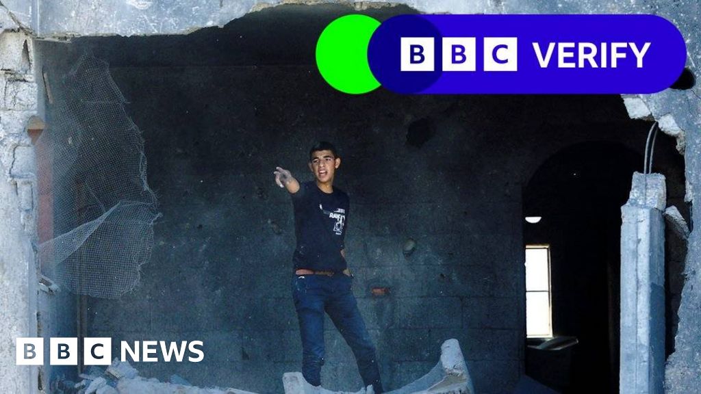 Strikes on south Gaza: BBC verifies attacks in areas of ‘safety’