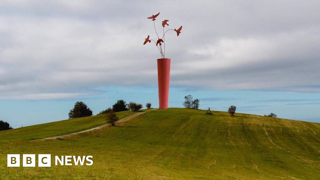 Bracknell Giant public art installations approved by council for park