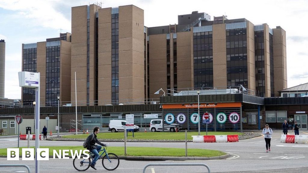 All new NHS building projects in Scotland on hold – BBC News