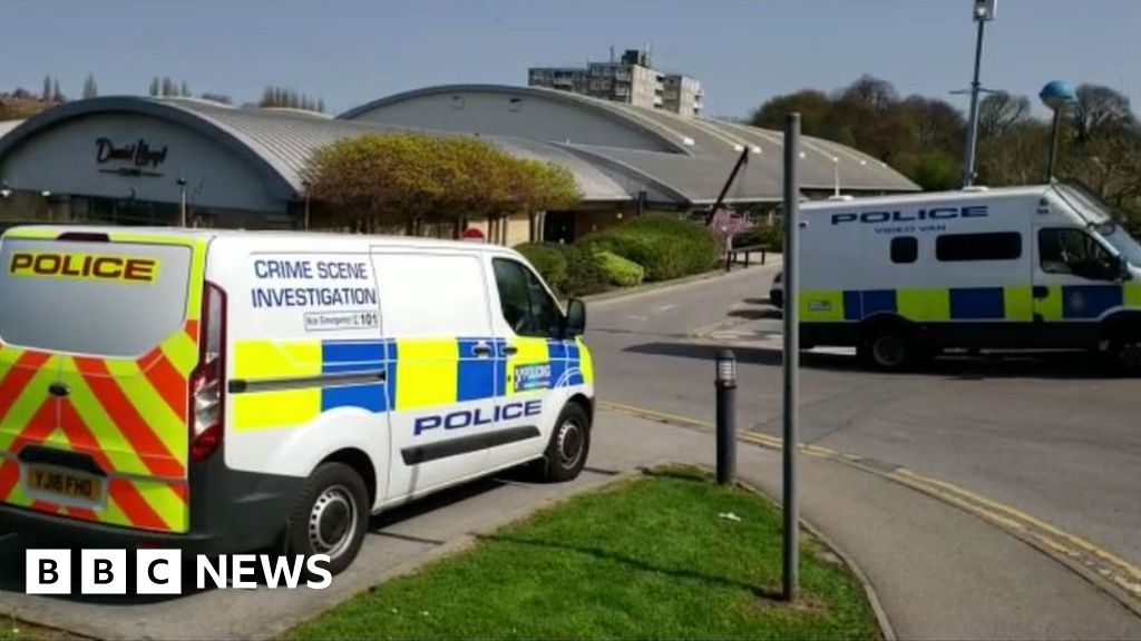 Boy, 3, drowns in David Lloyd fitness club pool in Leeds BBC News