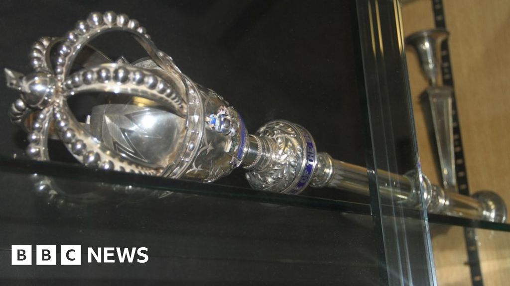 Darwen's 'crown jewels' to return after 50 years BBC News