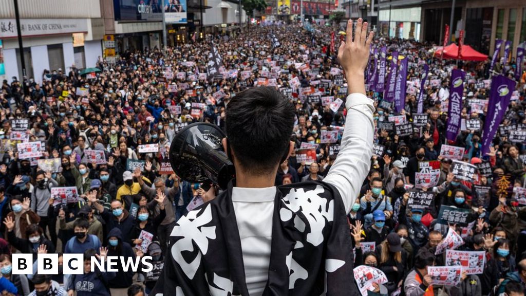 Glory to Hong Kong: Protest anthem removed from iTunes, Spotify